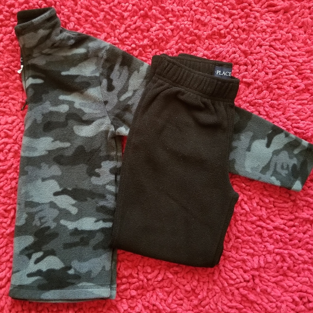 Children's Place Camo Sweatshirt and Black Pants